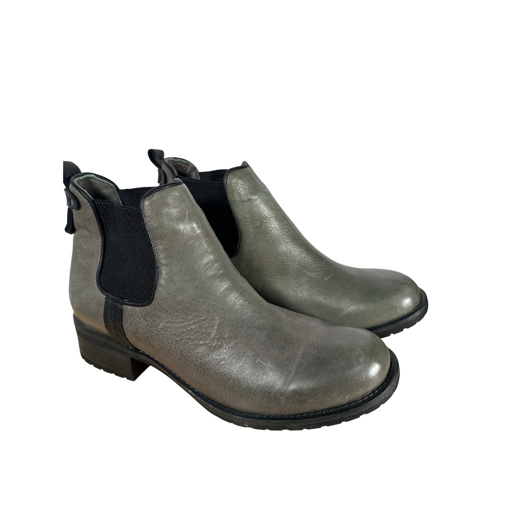 Bueno Gray Leather Chelsea Ankle Boots Lug Sole Pull Tab Academia Size 41